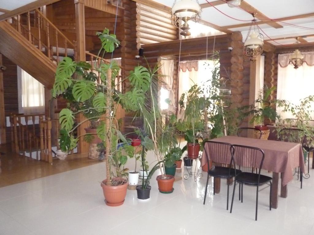 Hotel Restaurant Complex Boyarskiy Dvor Boyarka Exteriör bild